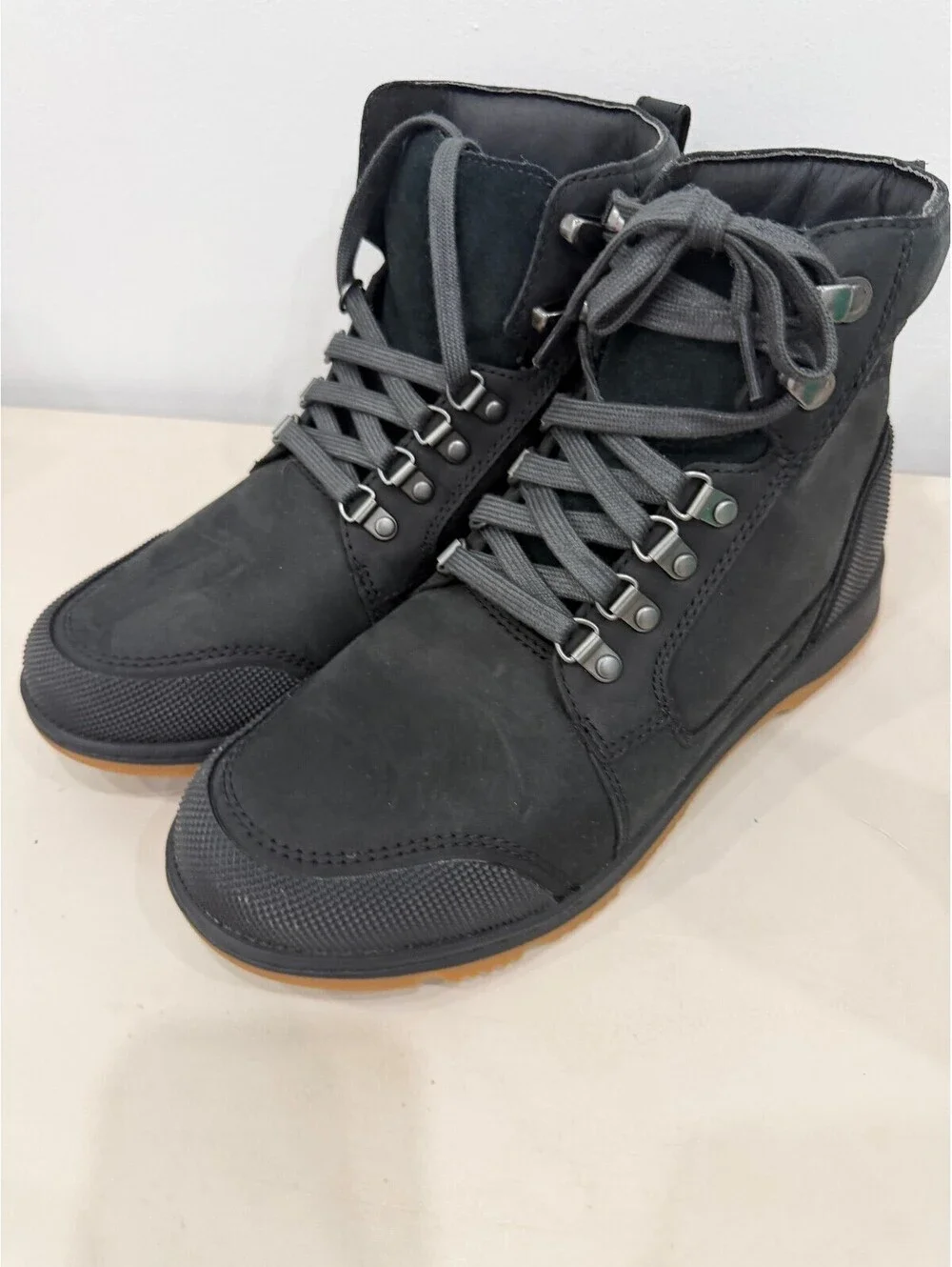 Sorel Ankeny II Men's Waterproof Black Leather Hiking Boots Size 7.5